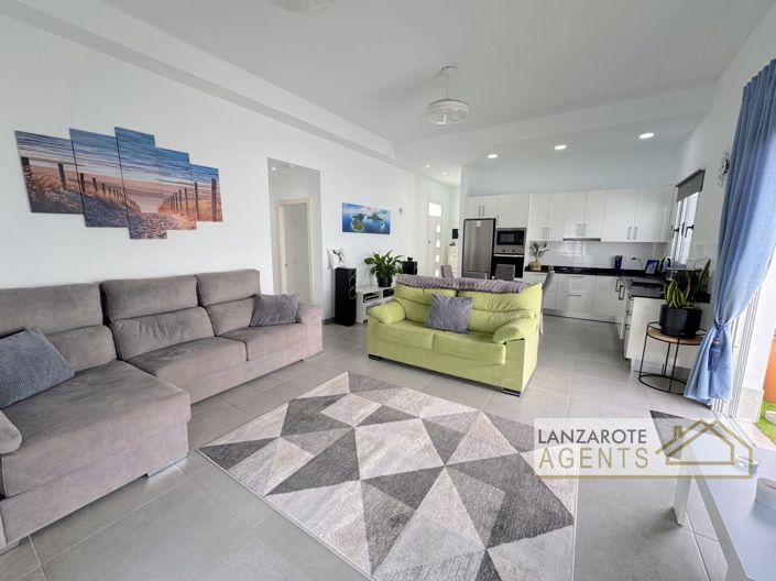 Image No.3-3 Bed Villa for sale