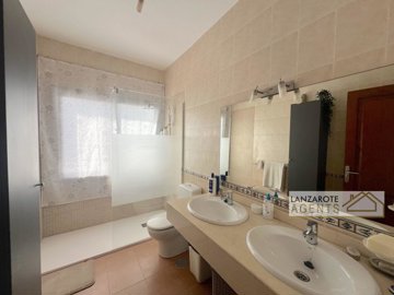 2ba42b71-c528-97ee-50e6-4670de313a72