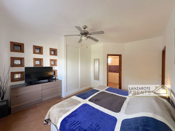 Image No.19-3 Bed Villa for sale