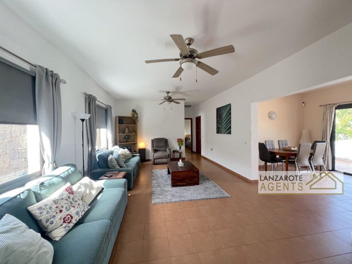 Image No.3-3 Bed Villa for sale