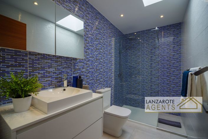 Image No.17-2 Bed Villa for sale