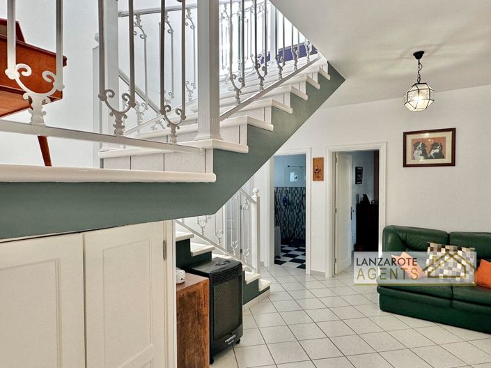 Image No.10-3 Bed Villa for sale