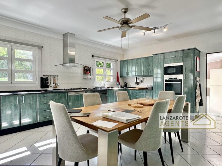 Image No.4-3 Bed Villa for sale