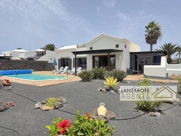 1 - Playa Blanca, Villa