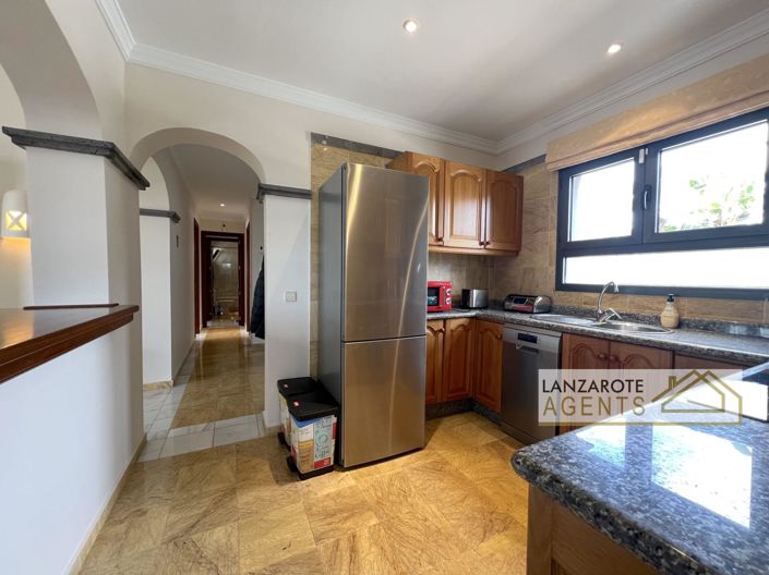 Image No.10-2 Bed Villa for sale