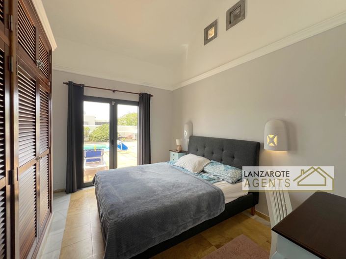 Image No.18-2 Bed Villa for sale