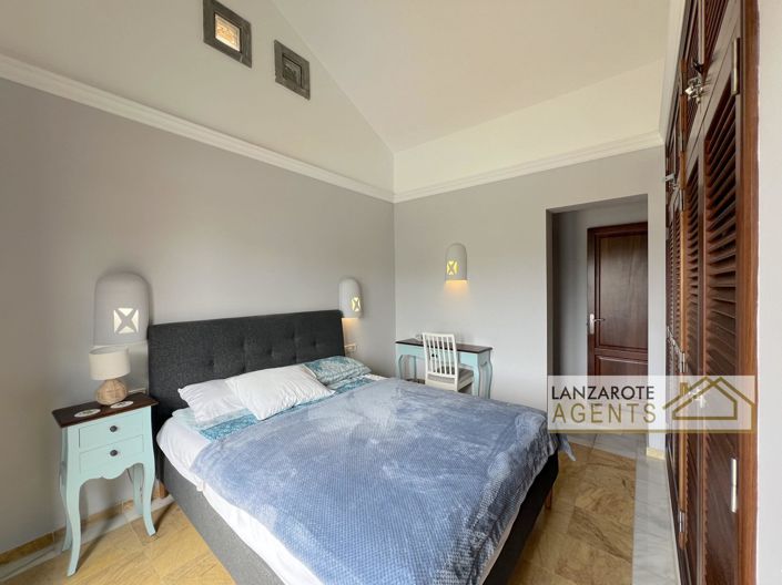 Image No.20-2 Bed Villa for sale