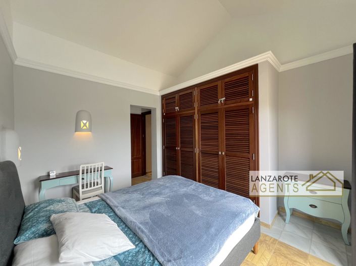 Image No.21-2 Bed Villa for sale