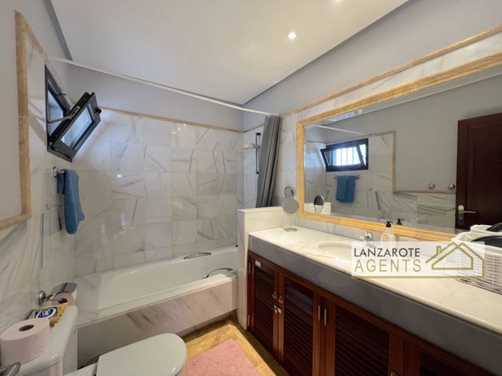 Image No.22-2 Bed Villa for sale