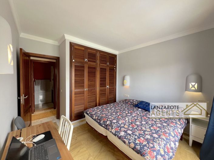 Image No.25-2 Bed Villa for sale