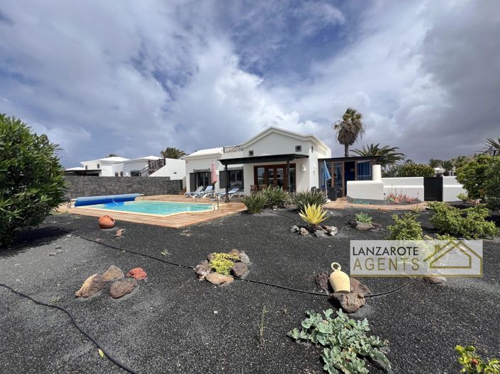 Image No.31-2 Bed Villa for sale