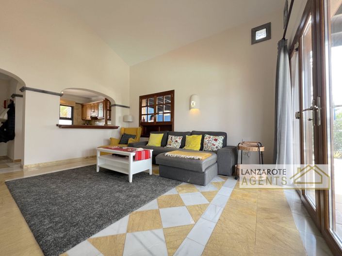 Image No.5-2 Bed Villa for sale