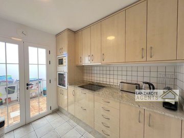 c02c502c-4192-2710-e8dc-bbc8616d57e5