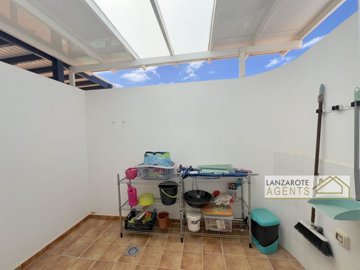 db01bcf9-d4a8-44e0-4b35-1cc6e7a28f46