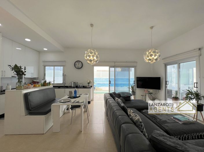 Image No.2-Villa de 3 chambres à vendre à Playa Blanca