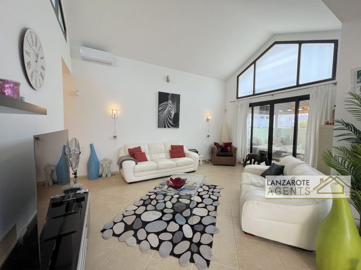 Image No.2-Villa de 3 chambres à vendre à Playa Blanca