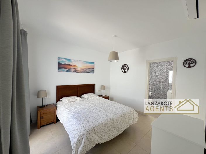 Image No.10-3 Bed Villa for sale