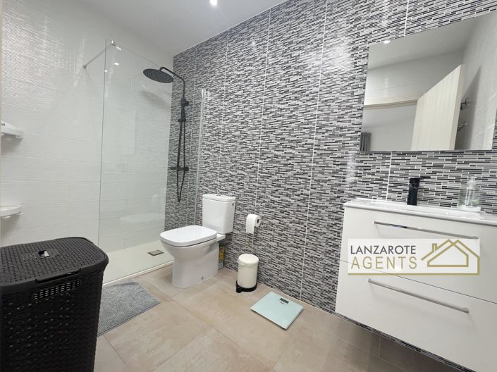 Image No.14-3 Bed Villa for sale