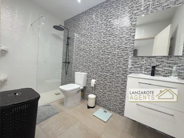 a4a323e6-8f30-7d2b-779c-a1b78036b97a