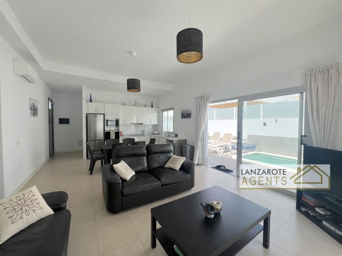 Image No.7-3 Bed Villa for sale