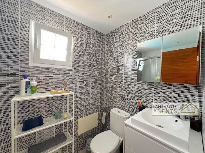 Image No.12-2 Bed Villa for sale