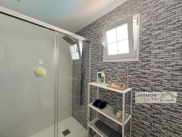 ee7496df-4b69-7e50-93f7-7893e6dfa7ee