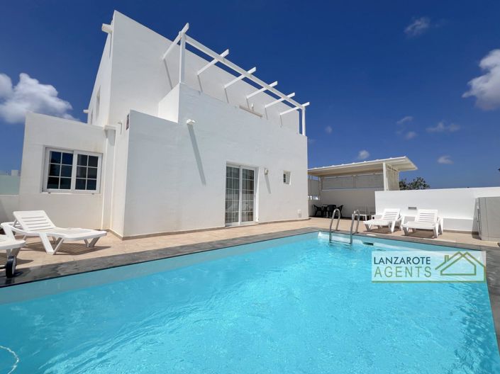 Image No.28-2 Bed Villa for sale