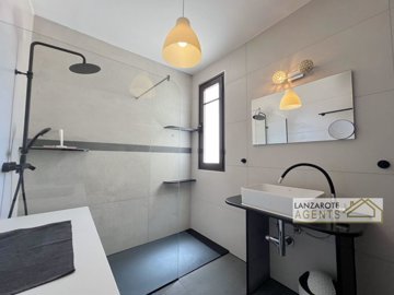 f06beae6-447c-39fe-5cfe-a3b1c3e91c98