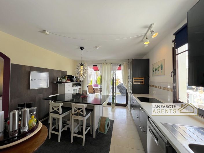 Image No.3-3 Bed Villa for sale