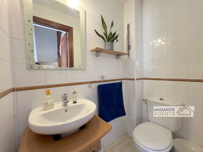 Image No.10-3 Bed House for sale