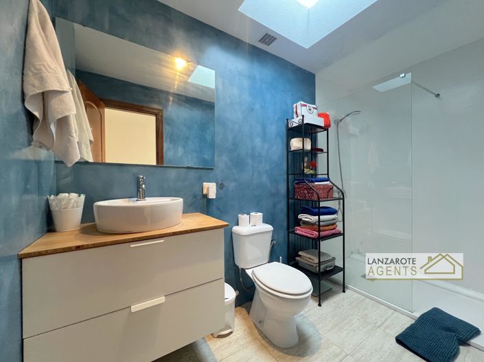 Image No.15-3 Bed House for sale