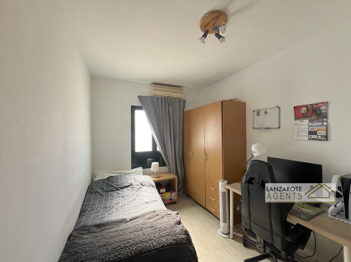 Image No.17-3 Bed House for sale