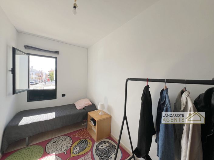 Image No.19-3 Bed House for sale