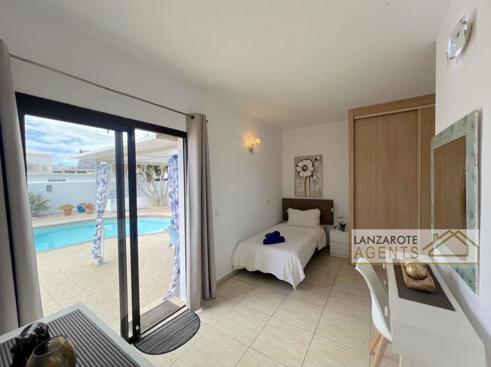 Image No.15-3 Bed Villa for sale