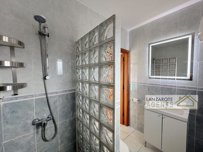 Image No.17-3 Bed Villa for sale