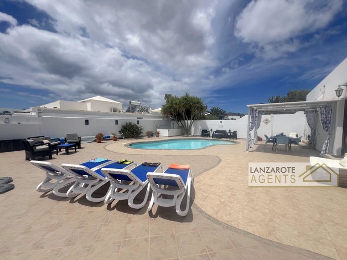 Image No.19-3 Bed Villa for sale
