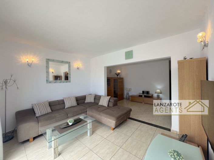 Image No.2-3 Bed Villa for sale