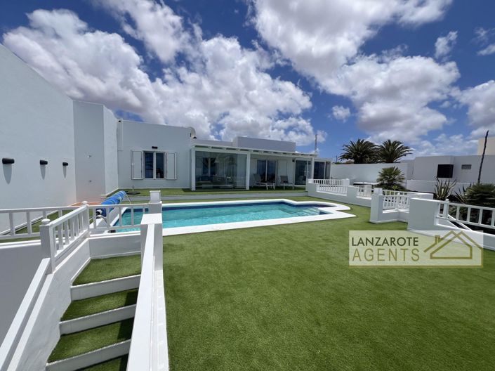 Image No.31-3 Bed Villa for sale