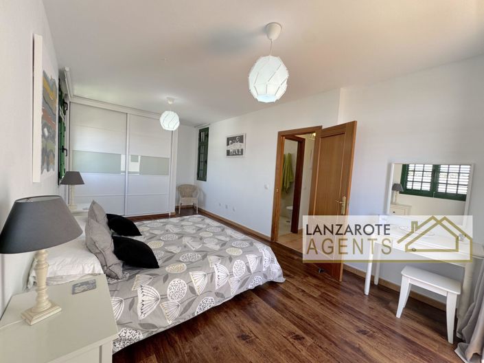 Image No.14-3 Bed Villa for sale