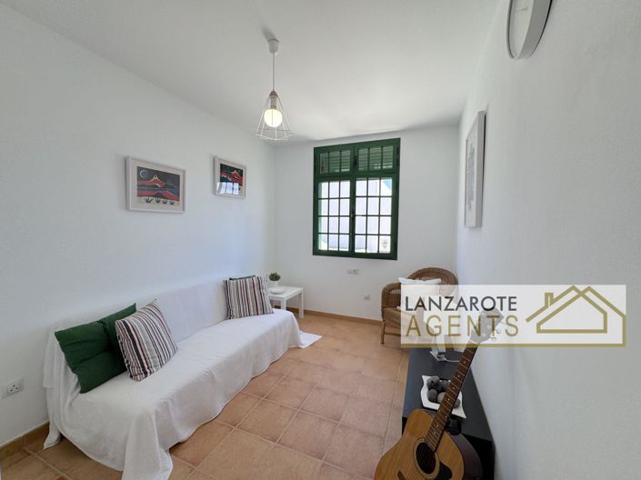 Image No.20-3 Bed Villa for sale