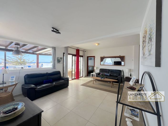 Image No.2-5 Bed Villa for sale