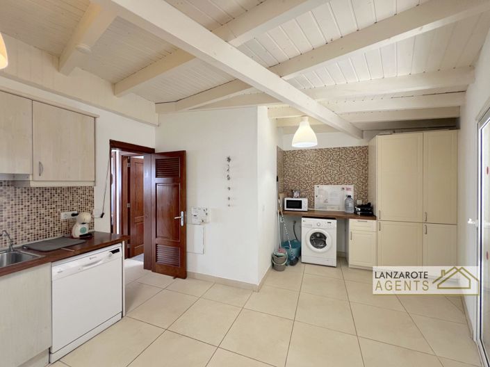Image No.6-5 Bed Villa for sale