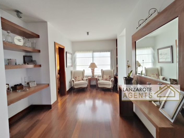 Image No.19-6 Bed Villa for sale