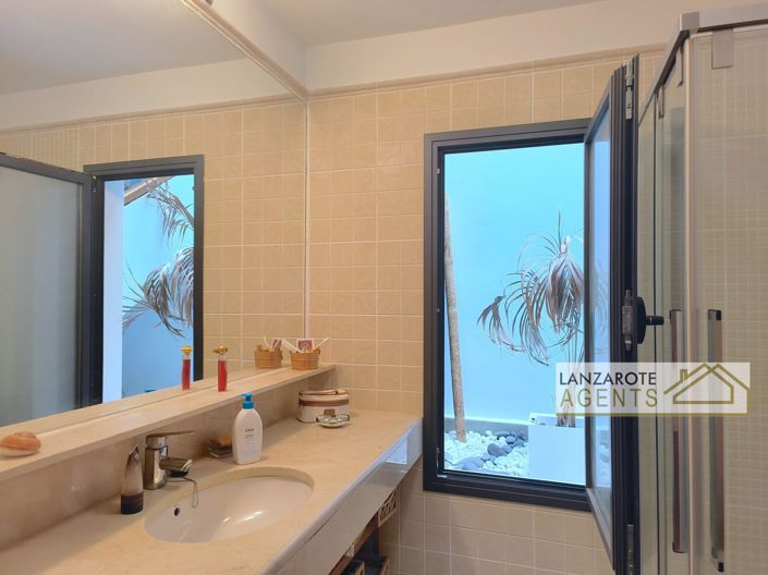 Image No.30-6 Bed Villa for sale