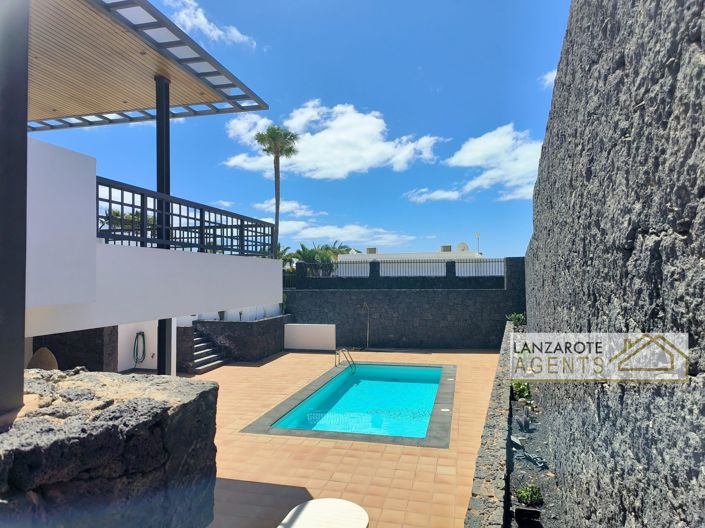 Image No.41-6 Bed Villa for sale