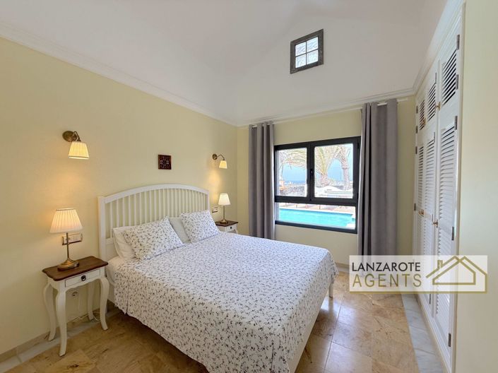Image No.18-3 Bed Villa for sale