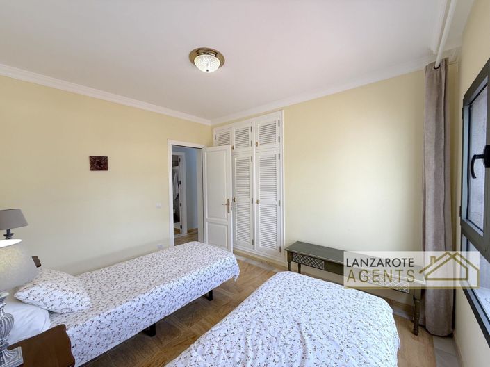 Image No.24-3 Bed Villa for sale
