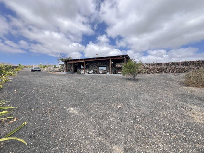 Image No.27-2 Bed Finca for sale