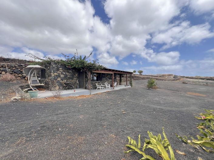 Image No.28-2 Bed Finca for sale