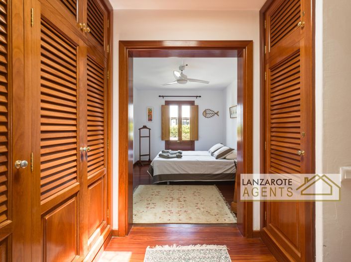 Image No.13-6 Bed Villa for sale